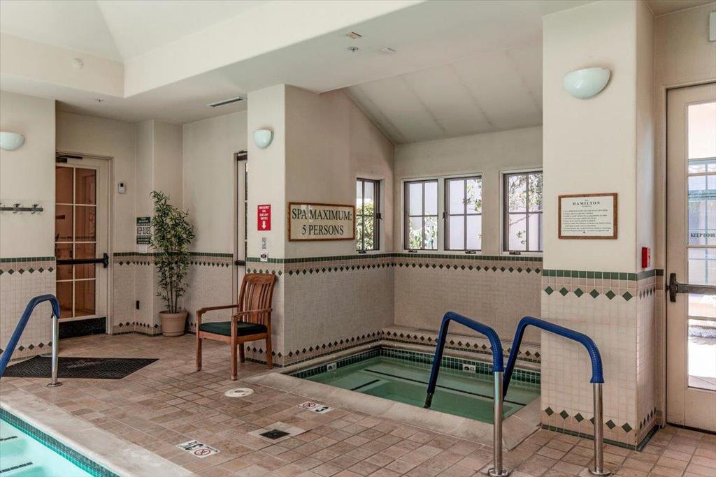 https://media.crmls.org/mediaz/73923b6a-1291-4b30-95ca-0a32c54dc70c.jpg?preset=X-Large