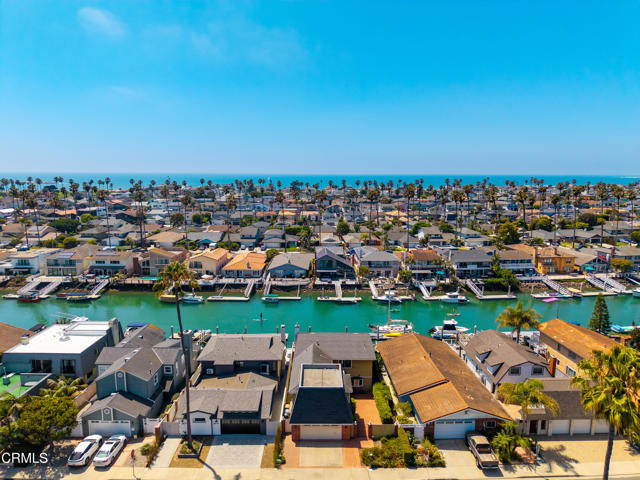 2851 Seahorse Avenue, Ventura CA: https://media.crmls.org/mediaz/7392c7fa-0760-4a8b-b685-cd8b6c240160.jpg