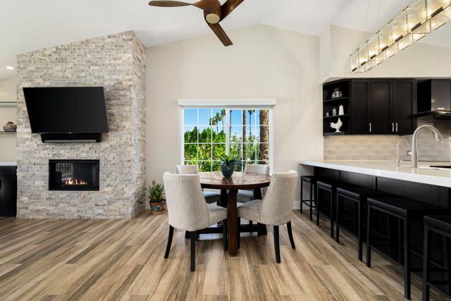 291 Vista Royale W Circle, Palm Desert CA: https://media.crmls.org/mediaz/7392f972-a5c3-4c67-adb1-df31f5bd9877.jpg