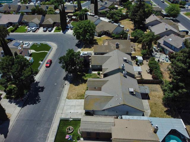 4212 Dunster Drive, Salida CA: https://media.crmls.org/mediaz/73944915-c93d-4b96-9138-e3d86371a93b.jpg