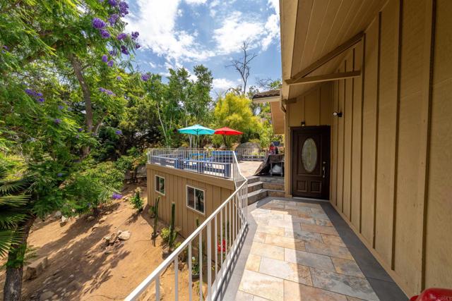 1135 OLD CHASE AVENUE, El Cajon CA: https://media.crmls.org/mediaz/73948e5b-76c3-4d59-ad1f-760ee7af9b4c.jpg
