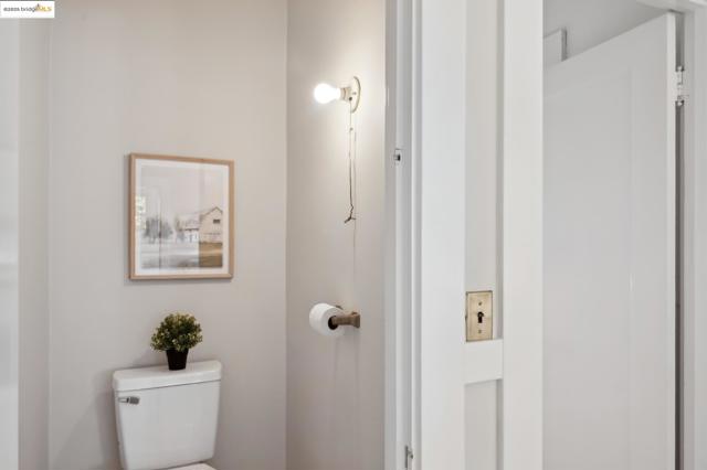 148 Estabrook, San Leandro CA: https://media.crmls.org/mediaz/73950314-0002-43a8-a17e-338cdabf0af9.jpg
