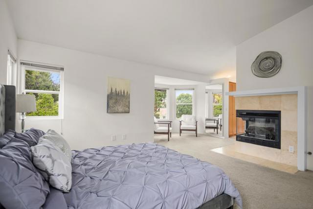 13358 Twin Circle Ct, Poway CA: https://media.crmls.org/mediaz/73953bcd-8dfa-4281-a327-bd9eb999a8d5.jpg