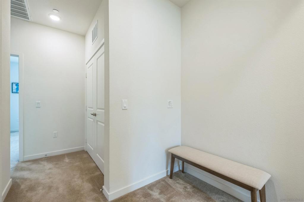 885 Blackstone - photo 16