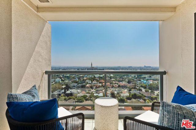 10724 Wilshire Boulevard, Los Angeles CA: https://media.crmls.org/mediaz/7395d1f5-8a21-4ebe-b79e-7bac425c452d.jpg