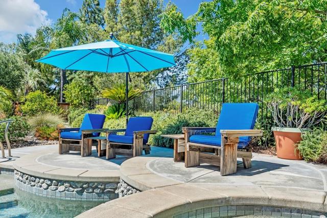 43054 Manchester Ct, Temecula CA: https://media.crmls.org/mediaz/73964be6-d29a-4d27-a315-54a3ca2cbcd6.jpg