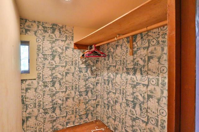 4980 Paradise Drive, Tiburon CA: https://media.crmls.org/mediaz/73965f13-7c8e-40ff-9004-bf8c92bdcc4d.jpg