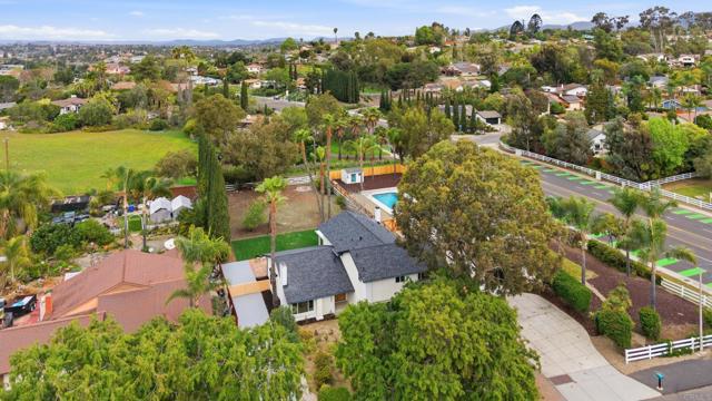 Detail Gallery Image 33 of 37 For 1203 Branding Iron Cir, Vista,  CA 92081 - 4 Beds | 3 Baths