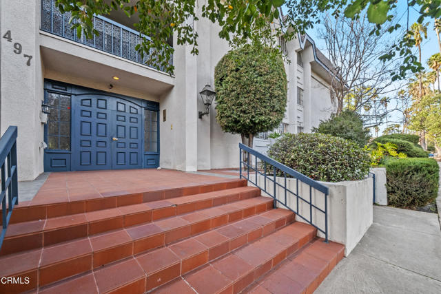 Detail Gallery Image 2 of 12 For 497 S El Molino Ave #102,  Pasadena,  CA 91101 - 2 Beds | 2 Baths