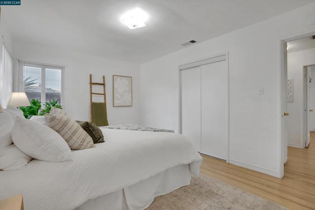 2968 Glenside Dr, Concord CA: https://media.crmls.org/mediaz/7397c3dc-fabd-4155-84d0-d32737453938.jpg