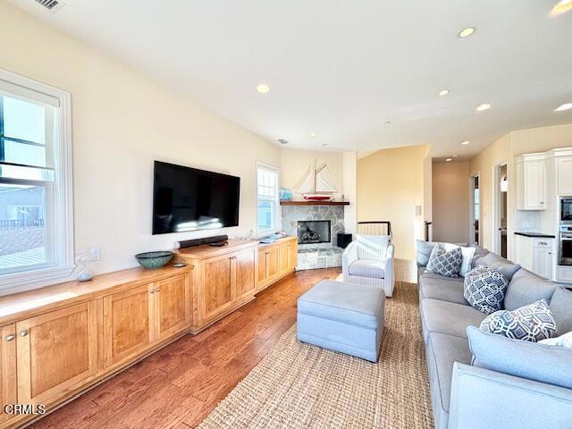 117 Glendale Avenue, Oxnard CA: https://media.crmls.org/mediaz/7399580b-602a-4cd7-ae08-1d9490e7f28c.jpg
