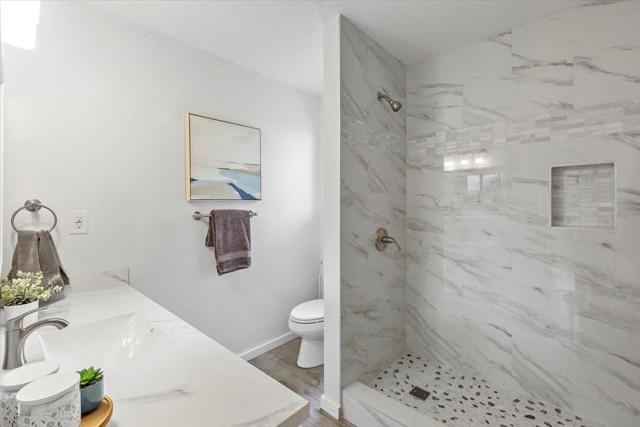 16280 Oak Canyon Drive, Morgan Hill CA: https://media.crmls.org/mediaz/7399bf5c-a223-427f-ba8c-aed6e2d34cea.jpg