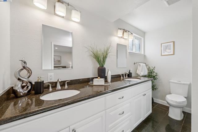 137 Cassandra Pl, San Ramon CA: https://media.crmls.org/mediaz/739a7deb-8e09-4682-9360-4b866265cdb5.jpg