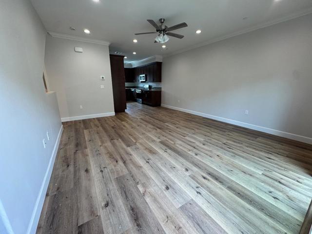 116 Bundeson Circle, Hollister CA: https://media.crmls.org/mediaz/739a7f53-5711-4092-ba22-d44e7d7f39ad.jpg