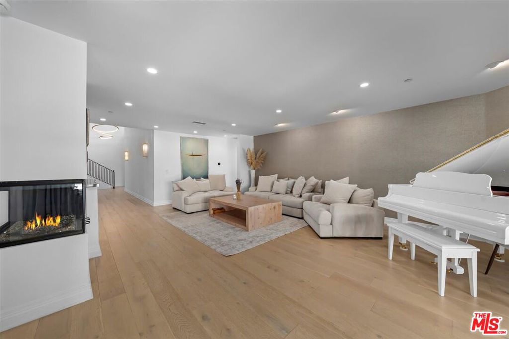 3819 Sherview DriveSherman Oaks img 13