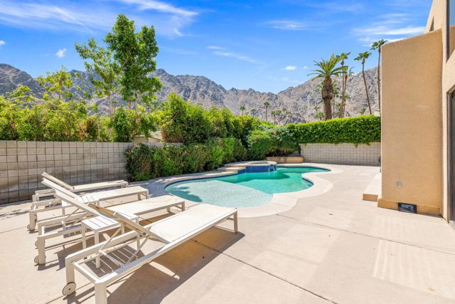 46220 Manitou Drive, Indian Wells CA: https://media.crmls.org/mediaz/739b9286-ab85-47af-a065-db04ff7c4d67.jpg