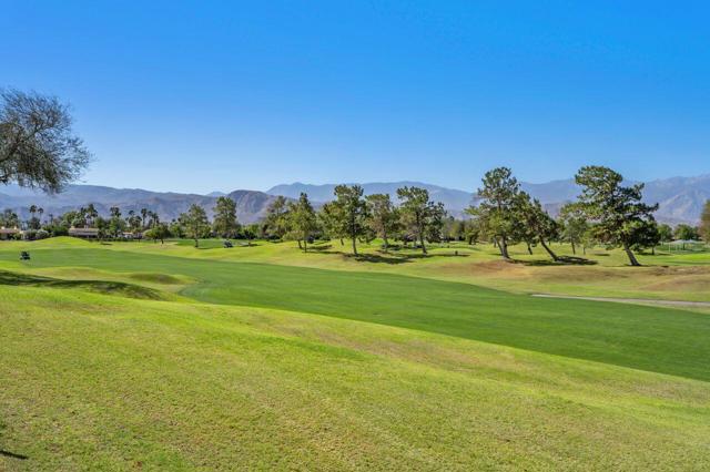 36 Colonial Drive, Rancho Mirage CA: https://media.crmls.org/mediaz/739c6ec6-ee8a-49dc-92b6-9168964abd2a.jpg