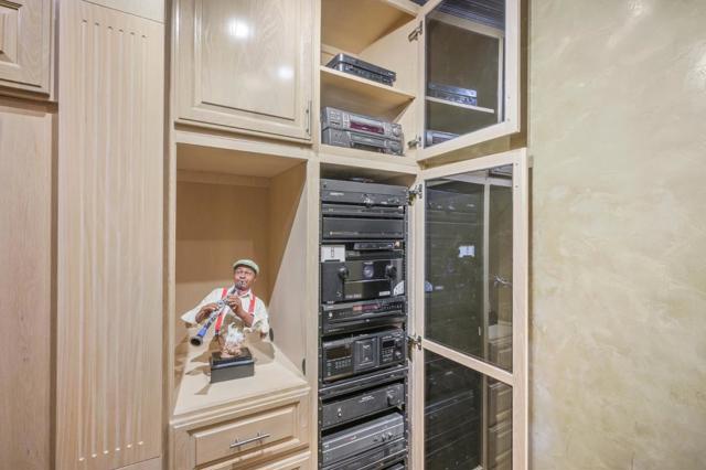 1181 Virginia Avenue, Campbell CA: https://media.crmls.org/mediaz/739cf308-ad2d-492c-ae94-3c4583dc24ee.jpg