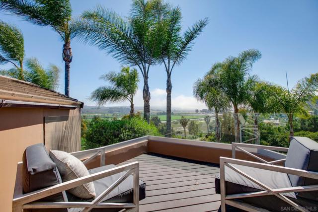 14817 Arroyo Rosita, Rancho Santa Fe CA: https://media.crmls.org/mediaz/739e7eb4-1daa-4343-815a-c41224cc2f72.jpg