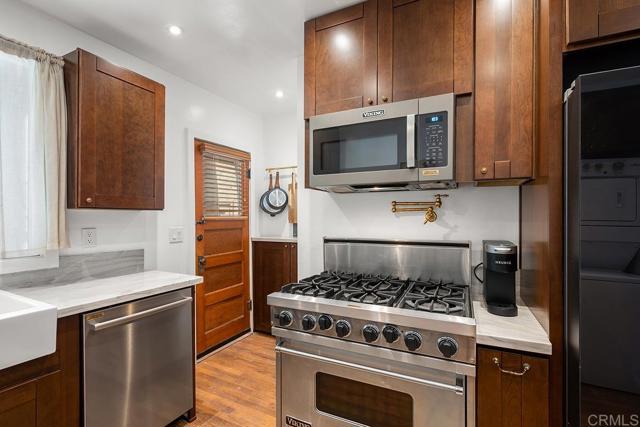 4608 Georgia St, San Diego CA: https://media.crmls.org/mediaz/739fd6a5-09bc-49bc-9111-48e8160ddb64.jpg