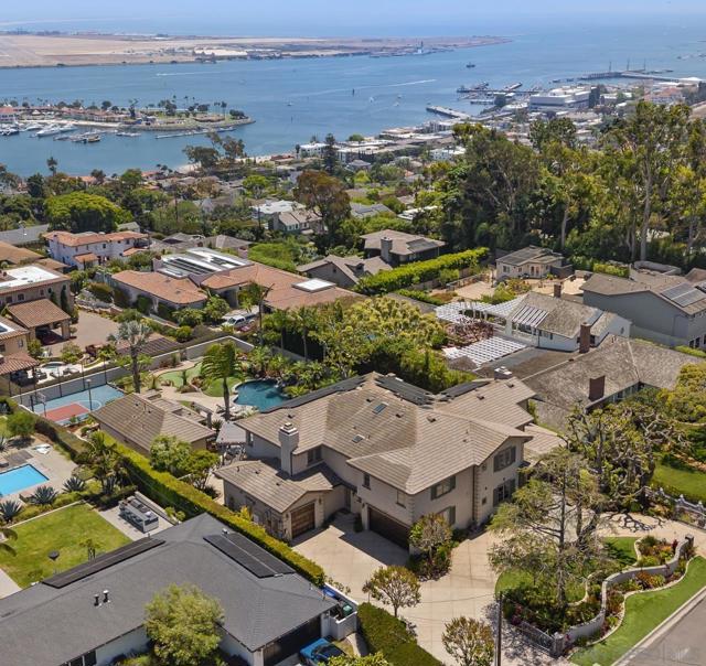 617 Gage Drive, San Diego CA: https://media.crmls.org/mediaz/73a25a98-7f13-45ba-b500-d09303a5fc37.jpg