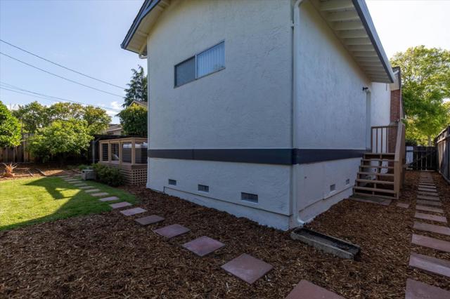 882 Maranta Avenue, Sunnyvale CA: https://media.crmls.org/mediaz/73a293e9-424b-4521-868f-e40f5bb61a3f.jpg