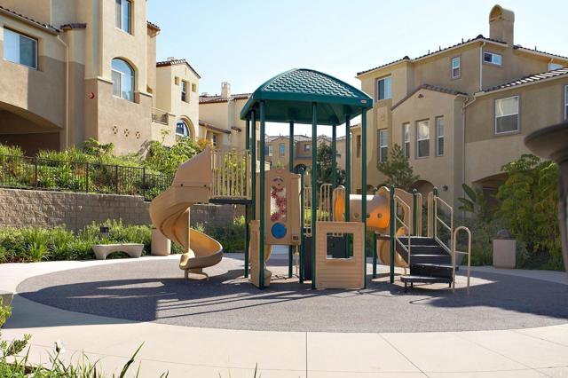 751 Almond Road, San Marcos CA: https://media.crmls.org/mediaz/73a433ee-9d7c-4a2d-a081-fa31b69cf1b1.jpg