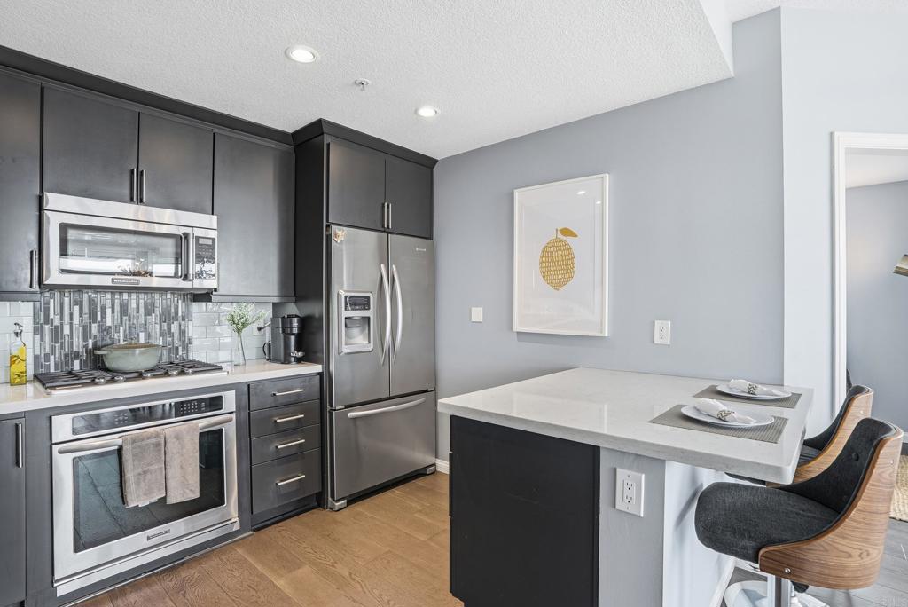 850 Beech St - photo 6