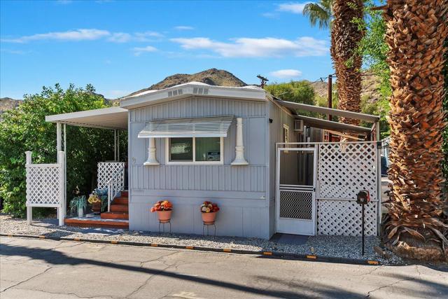93 Jupiter Street, Palm Springs CA: https://media.crmls.org/mediaz/73a4cb0e-9a05-4fb6-a328-a12fb88052af.jpg