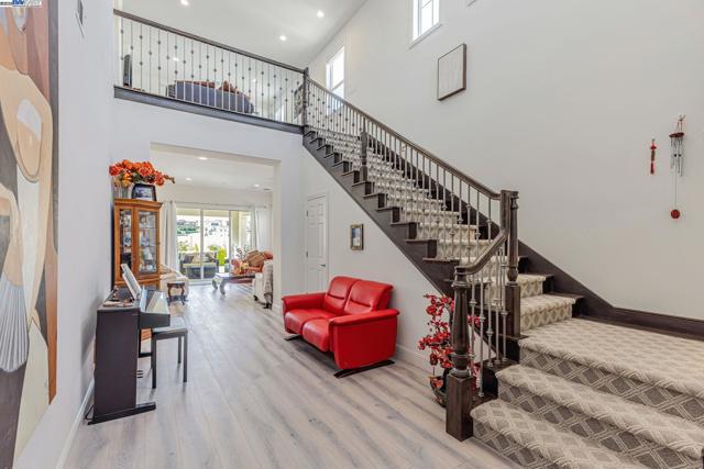 258 Goldfield Pl, San Ramon CA: https://media.crmls.org/mediaz/73a4f192-358b-4945-99af-8e868de9ec95.jpg