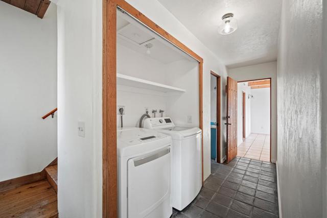 70 Valle Vista, Carmel Valley CA: https://media.crmls.org/mediaz/73a5c2c9-74a9-4561-85f6-d8a06cd5ff7f.jpg