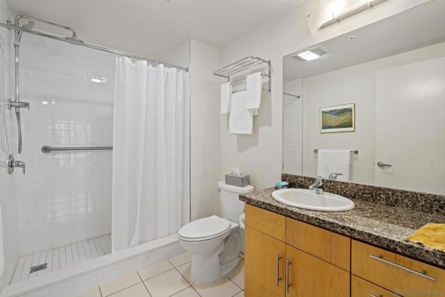3812 Park Blvd, San Diego CA: https://media.crmls.org/mediaz/73a6d78a-e732-47be-8ad7-4c24c7428d94.jpg