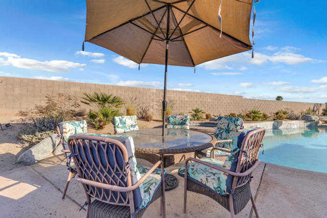 83480 Firecliff Court Court, Indio CA: https://media.crmls.org/mediaz/73a72e7f-80ee-4084-9bb2-f9ccffa0d4fe.jpg