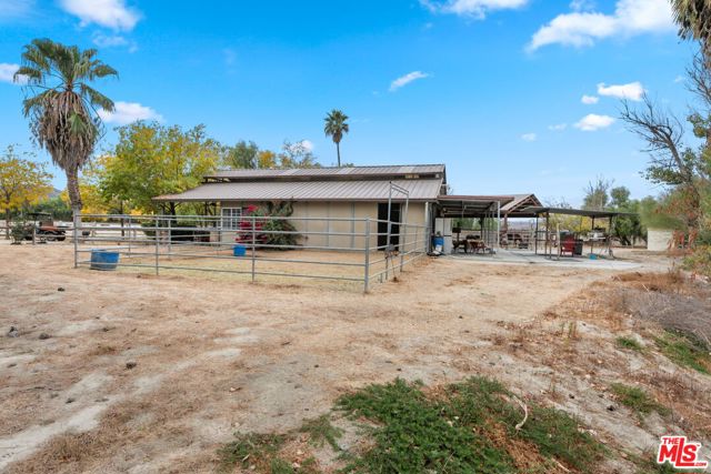 805 N Sanderson Avenue, San Jacinto CA: https://media.crmls.org/mediaz/73a7a48a-353e-4a79-804f-3c834b674d7e.jpg