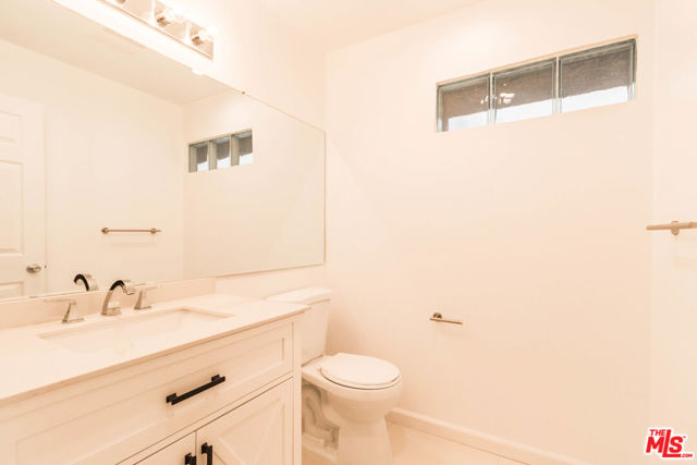 301 West Loraine Street, 8 photo 15