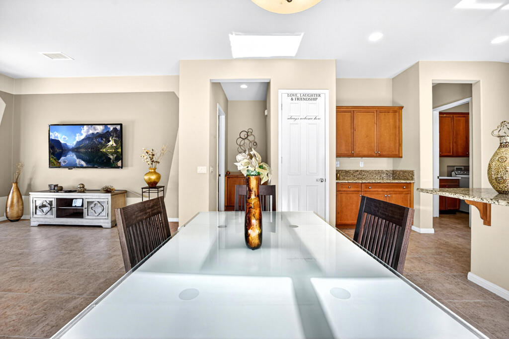 MLS #219138601DA image #7