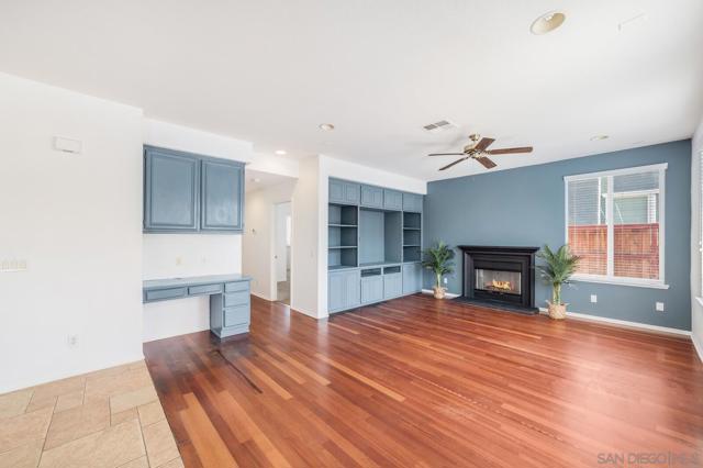 37434 Lumiere Avenue, Murrieta CA: https://media.crmls.org/mediaz/73a969ea-7482-4e47-b6f6-3ef37cc3d165.jpg
