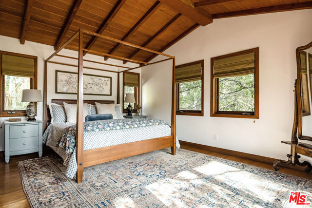 2415 Castilian Drive, Los Angeles CA: https://media.crmls.org/mediaz/73aa3e65-cfc0-4b9e-a3ed-612ed20b79f2.jpg