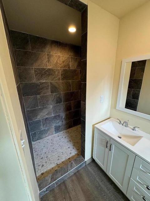 36176 Mile End Road, Soledad CA: https://media.crmls.org/mediaz/73aa66c8-50ec-4f32-abc1-6cbe2b7d1dd6.jpg