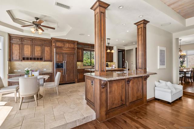 17941 Vista Lomas Dr, Poway CA: https://media.crmls.org/mediaz/73aa8693-3d03-4d83-b96b-1990bb6898bc.jpg