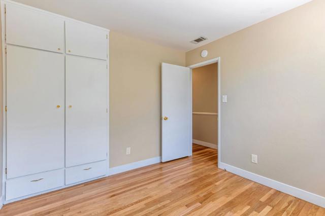 5782 Hillbright Court, San Jose CA: https://media.crmls.org/mediaz/73aabfb6-98ab-4819-8f3d-0caf250c098b.jpg