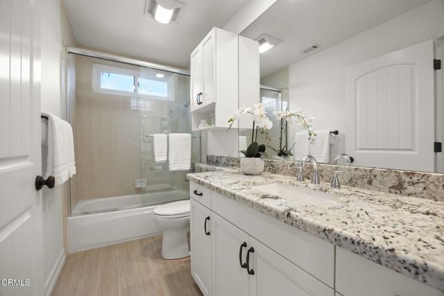 2205 Vina Del Mar, Oxnard CA: https://media.crmls.org/mediaz/73aadeaa-0d48-4dc4-a513-d275415dfe39.jpg
