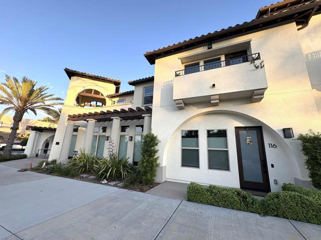 2170 BIRCH RD., San Diego CA: https://media.crmls.org/mediaz/73ac0a92-9368-49c0-acb3-d61472c167f7.jpg