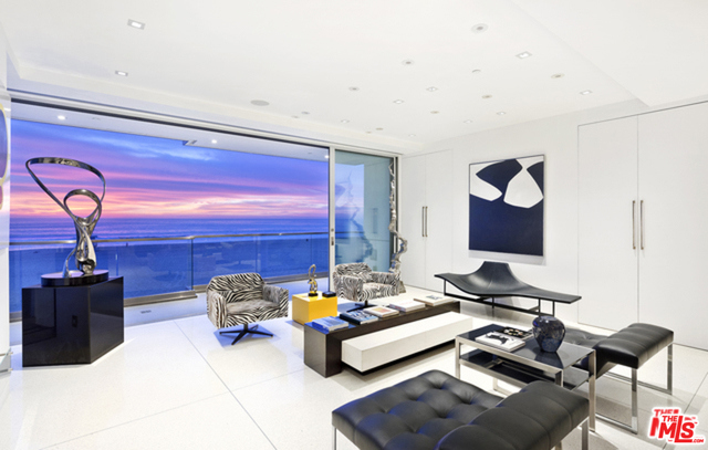108 THE STRAND, Manhattan Beach, California 90266, 5 Bedrooms Bedrooms, ,8 BathroomsBathrooms,Residential,Sold,THE STRAND,25486205