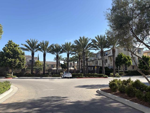 5427 SAN ROBERTO, San Diego CA: https://media.crmls.org/mediaz/73adab9f-8dd6-4979-af84-b6f2201cb722.jpg