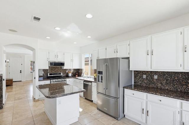 Detail Gallery Image 19 of 73 For 1727 Long Ridge St, Chula Vista,  CA 91913 - 4 Beds | 3 Baths