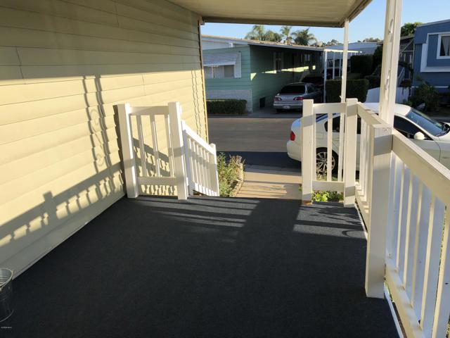 112 Yellowstone Drive, Oxnard CA: https://media.crmls.org/mediaz/73ae0c87-d104-4184-b625-e2d6f1dc4203.jpg