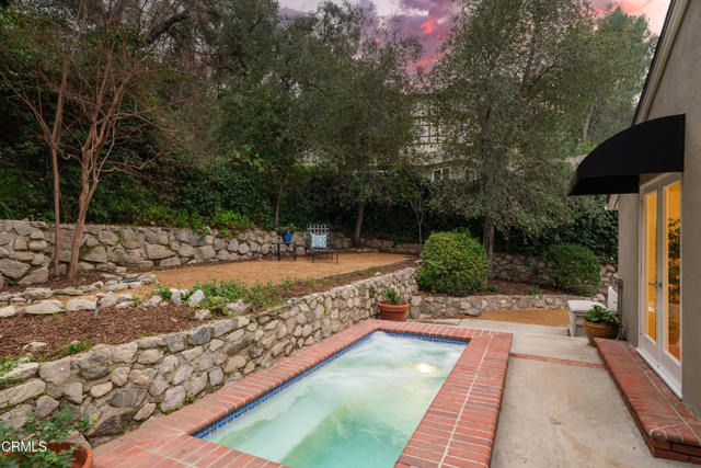 Detail Gallery Image 47 of 74 For 3232 Vickers Dr, Glendale,  CA 91208 - 3 Beds | 2 Baths