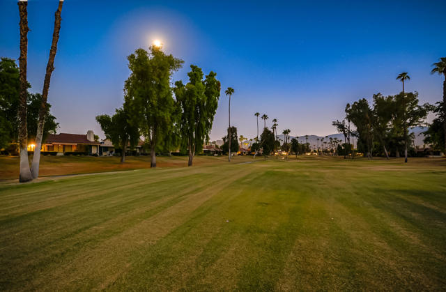 239 Santa Barbara Circle, Palm Desert, CA 92260