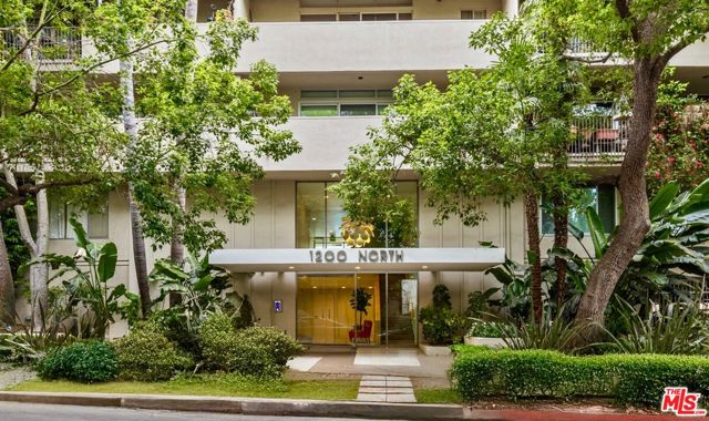1200 N Flores Street, West Hollywood CA: https://media.crmls.org/mediaz/73afae03-20b2-45e6-90f3-73c12079c276.jpg